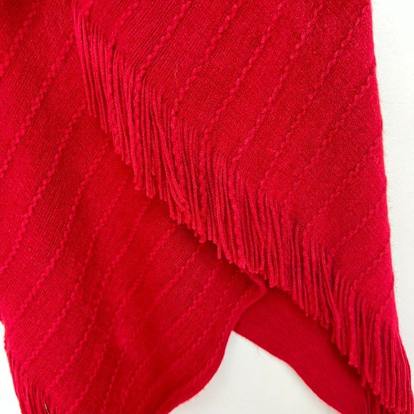 BCBGMAXAZRIA Knitted Fringed Cowl Neck Red Poncho Size S - Picture 7 of 7